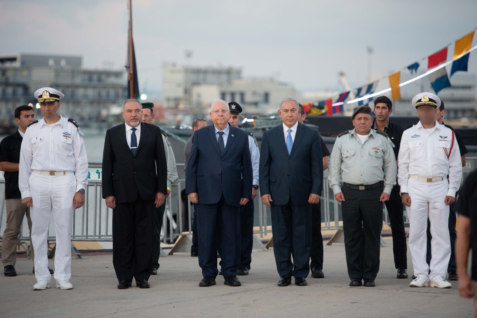 ראש הממשלה, הרמטכ"ל ושר הביטחון בטקס הסיום, צילום: באדיבות דובר צה"ל